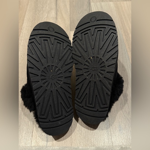 Ugg Disquette Slippers - Picture 9 of 9